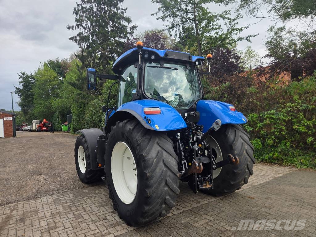 New Holland T 7.210 PC الجرارات