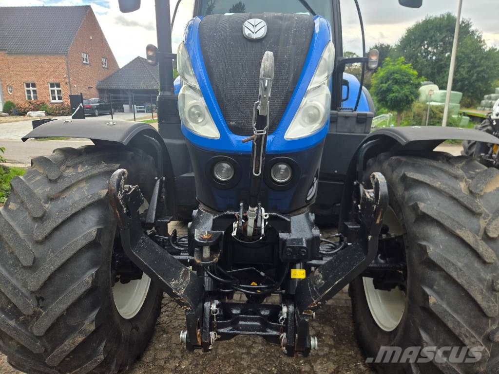 New Holland T 7.210 PC الجرارات