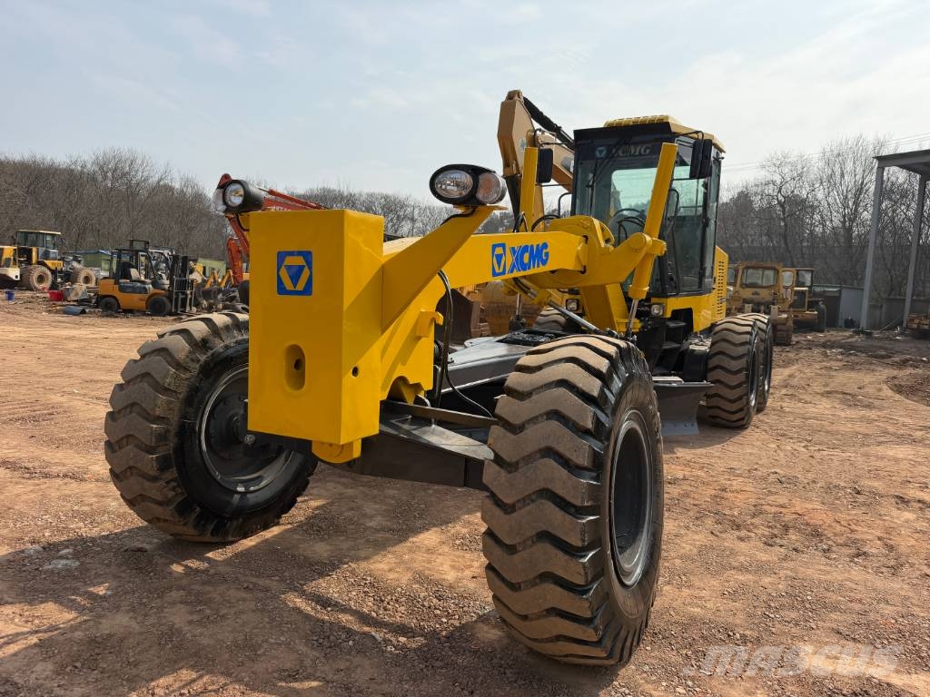 XCMG GR1803 معدات تمهيد الطرق