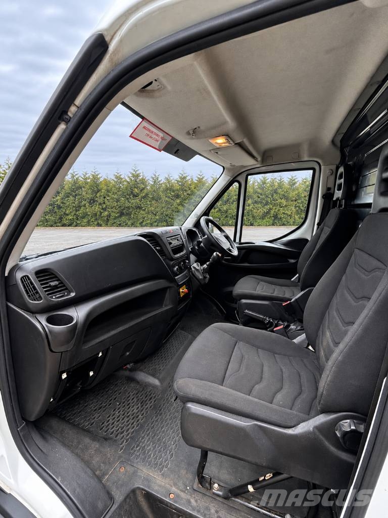 Iveco daily Teherautóra szerelt emelők és állványok