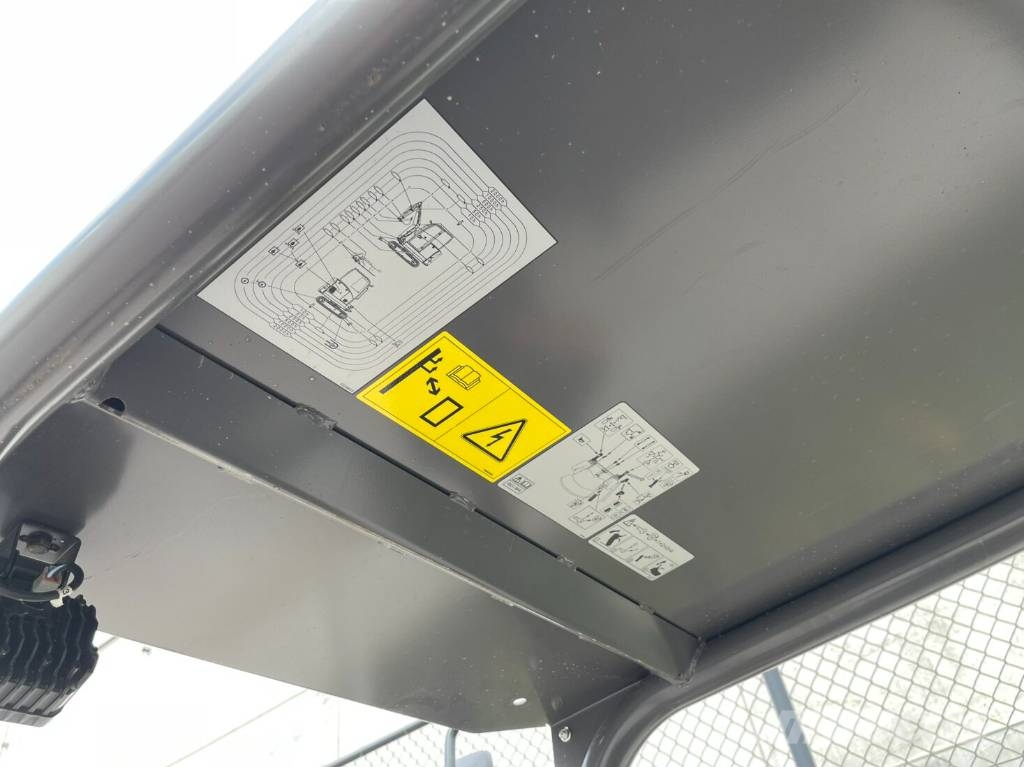 Volvo JECR18E Electric Mini ekskavatörler, 7 tona dek