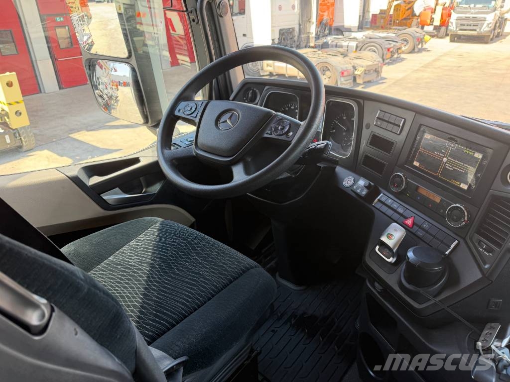 Mercedes-Benz Actros 1851 وحدات الجر