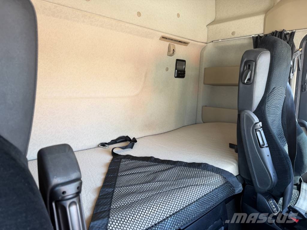 Mercedes-Benz Actros 1851 وحدات الجر
