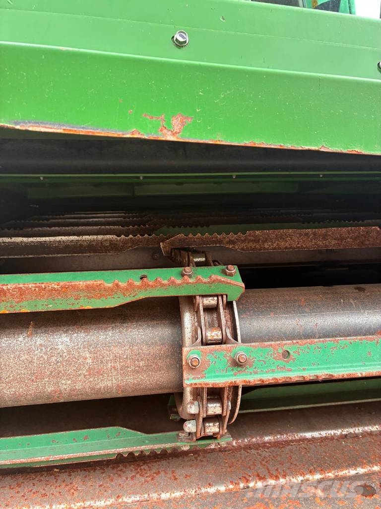 John Deere T 670 i Kombinované zberacie stroje