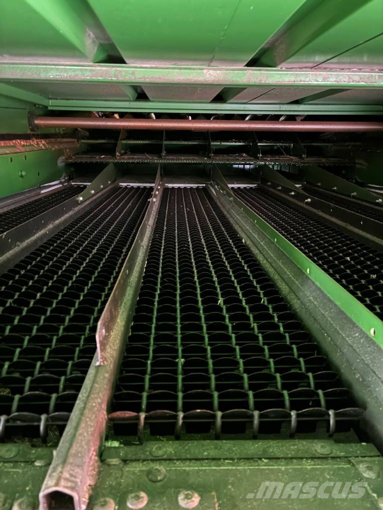 John Deere T 670 i Kombinované zberacie stroje