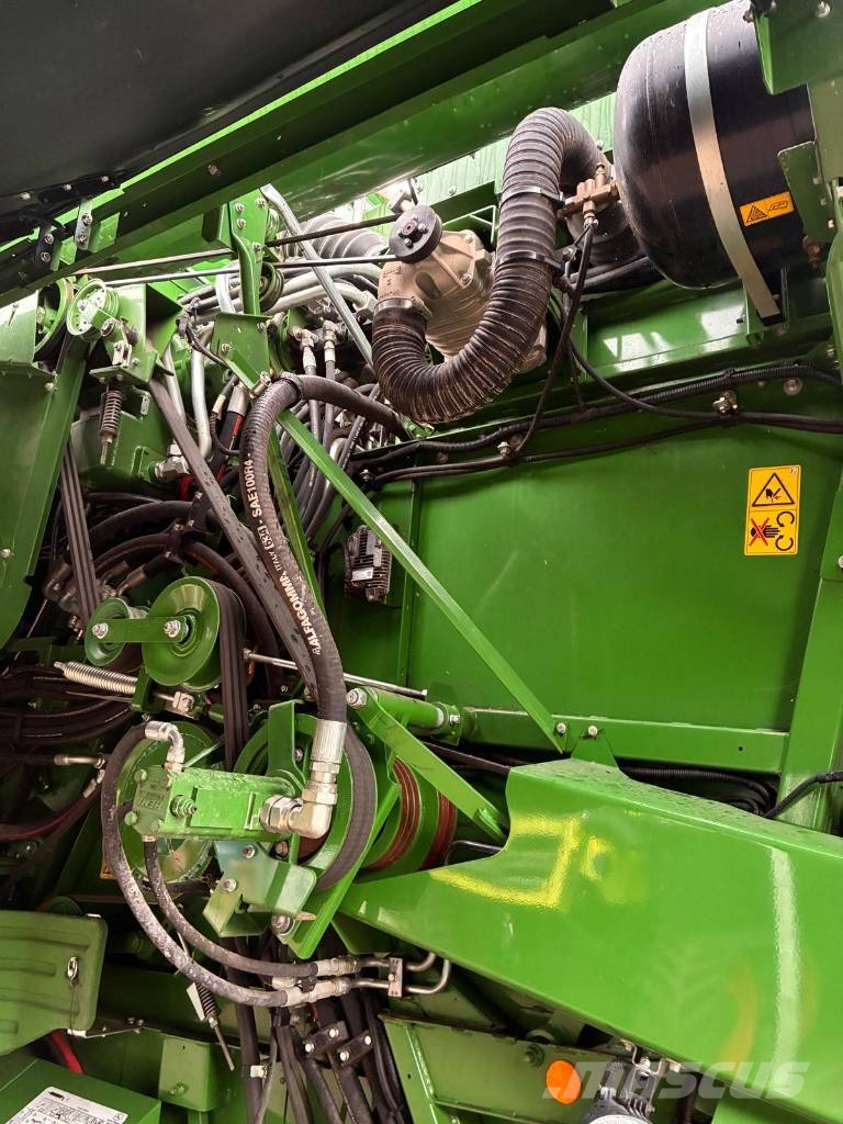 John Deere T 670 i Kombinované zberacie stroje