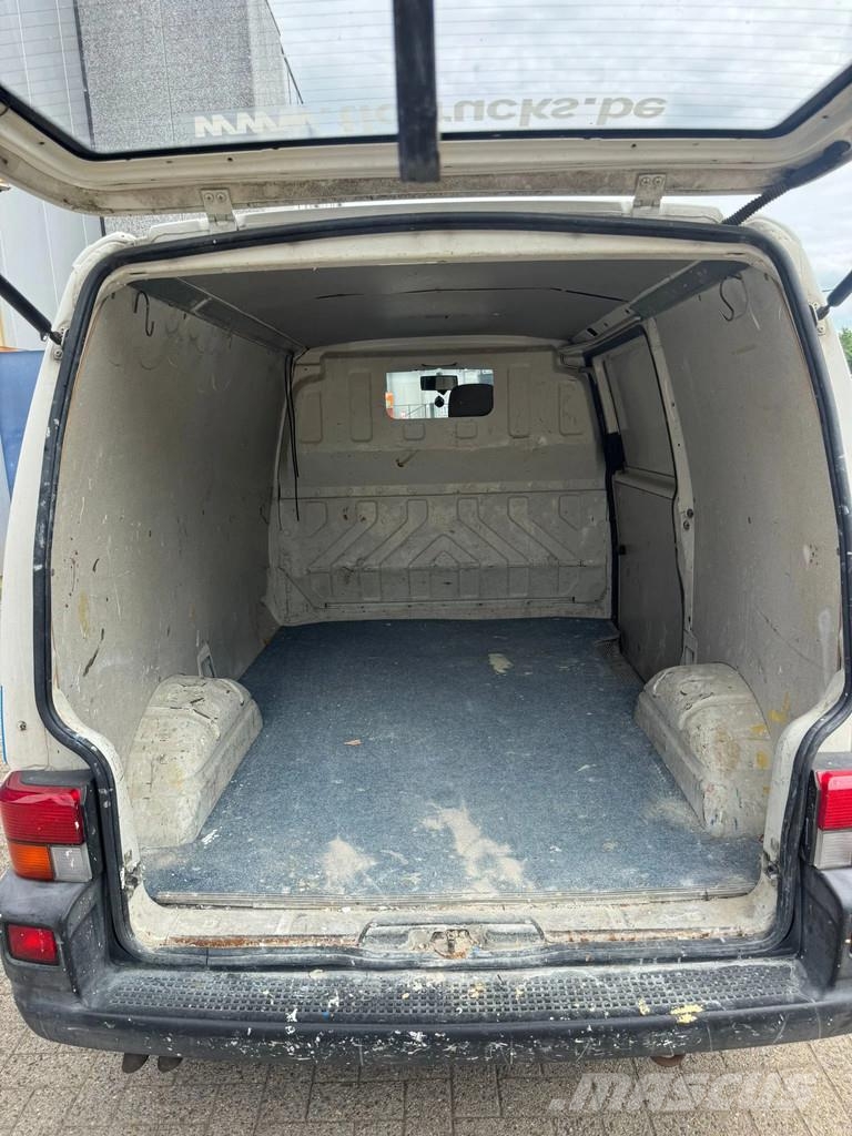 Volkswagen Transporter هيكل صندوقي