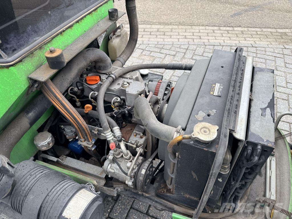 LM Trac 285 Veegmachine Balayeuses combinées