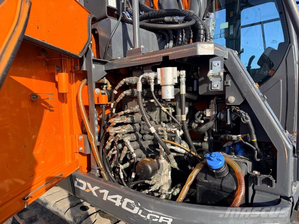 Doosan DX 140 LCR-5 Kāpurķēžu ekskavatori