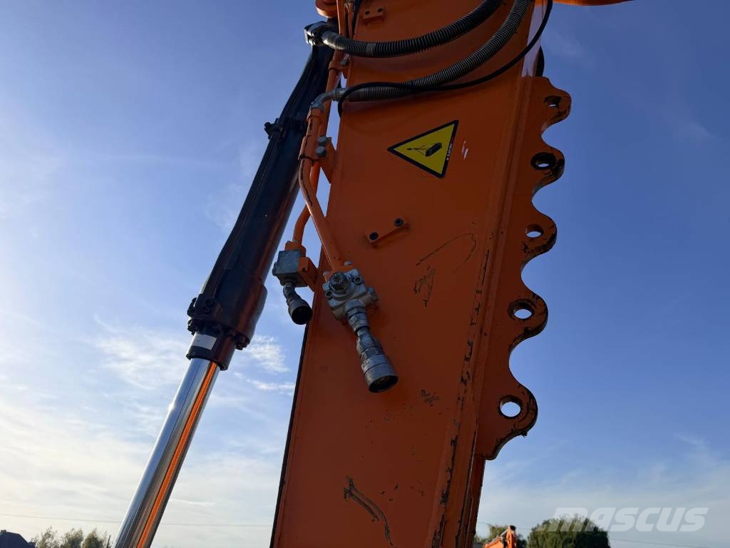 Doosan DX 140 LCR-5 Kāpurķēžu ekskavatori