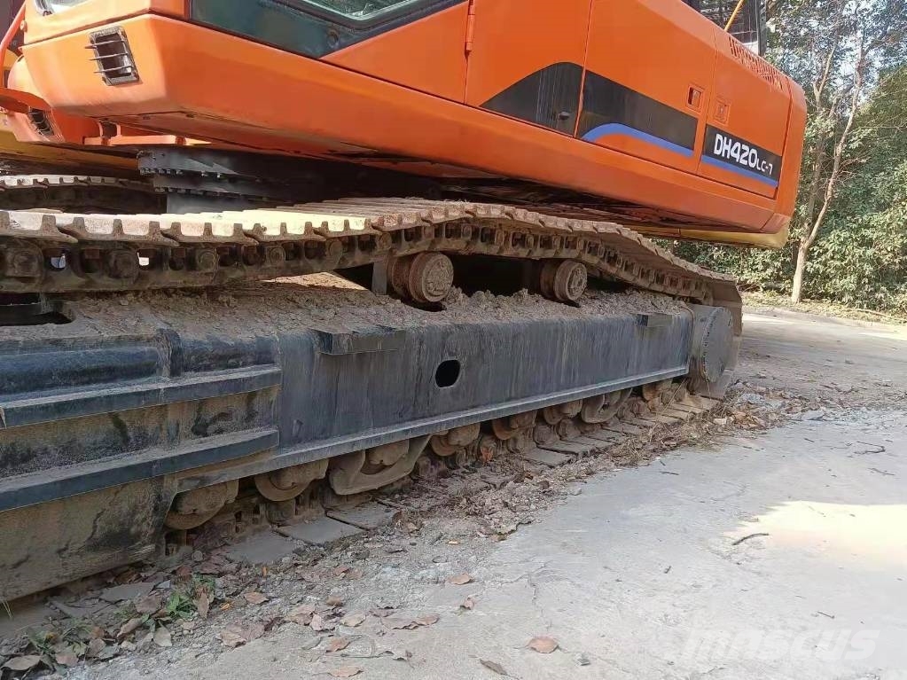 Doosan DH 420 LC-7 Pásové rýpadlá