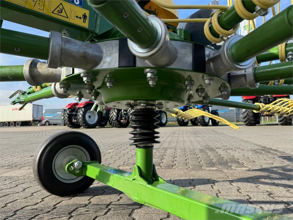 Krone SWADRO S 380 HIGHLAND Kendi yürür saman makinaları