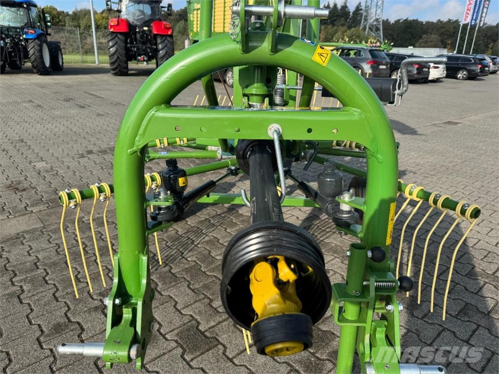 Krone SWADRO S 380 HIGHLAND Kendi yürür saman makinaları