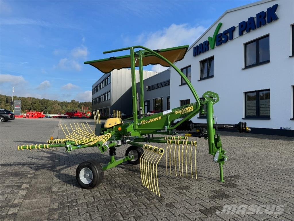 Krone SWADRO S 380 HIGHLAND Kendi yürür saman makinaları