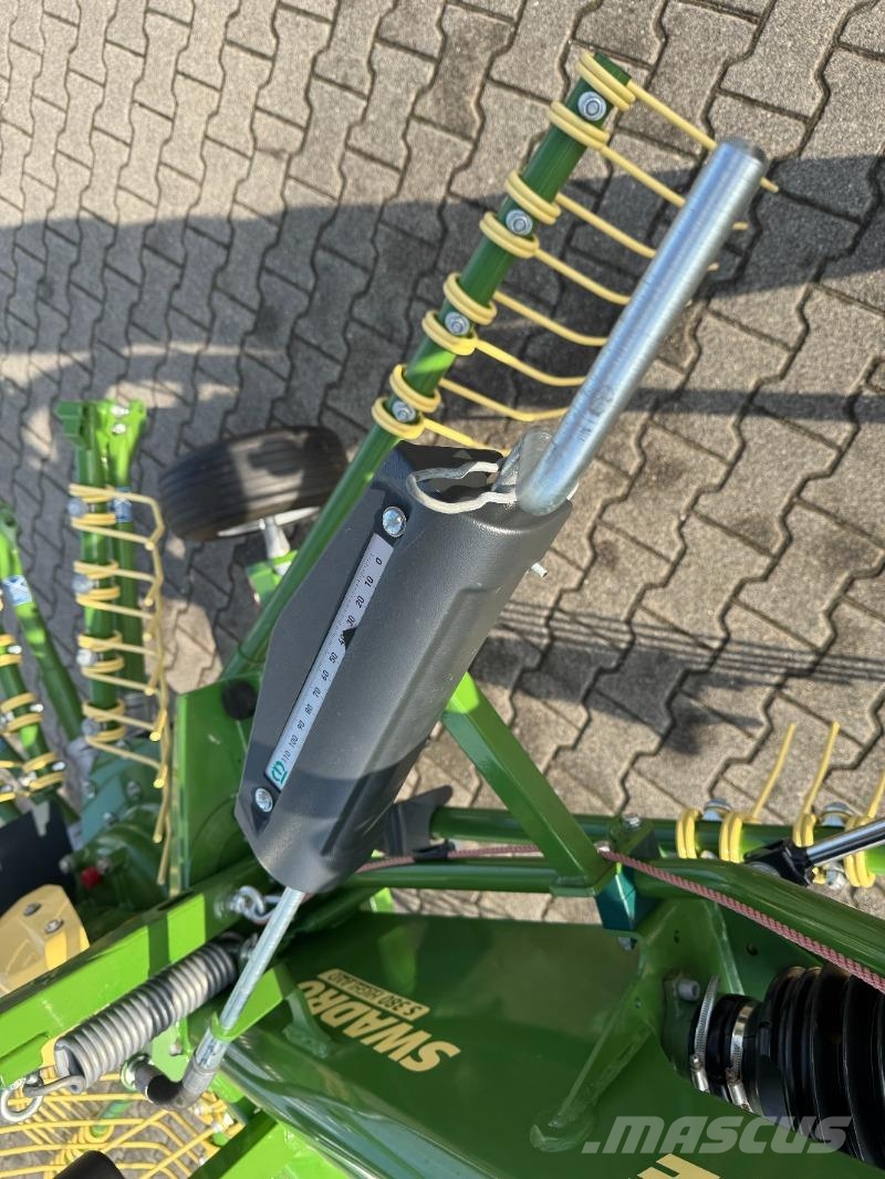 Krone SWADRO S 380 HIGHLAND Kendi yürür saman makinaları
