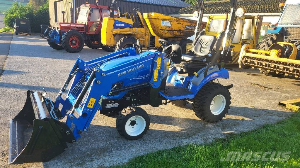 New Holland BOOMER 25C Naudoti kompaktiški traktoriai