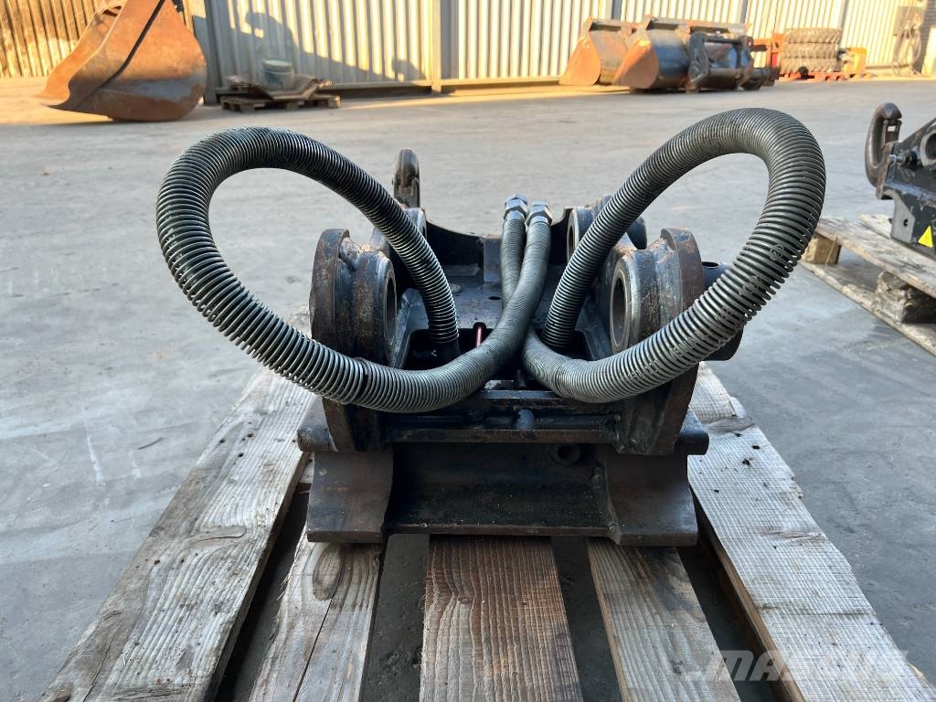 OilQuick OQ65 - 311F / 313F / 315F موصلات سريعة