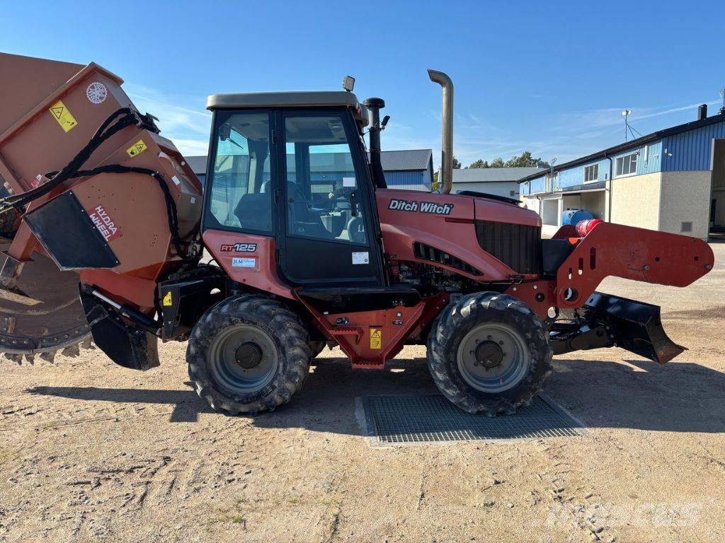 Ditch Witch RT125 TLB's