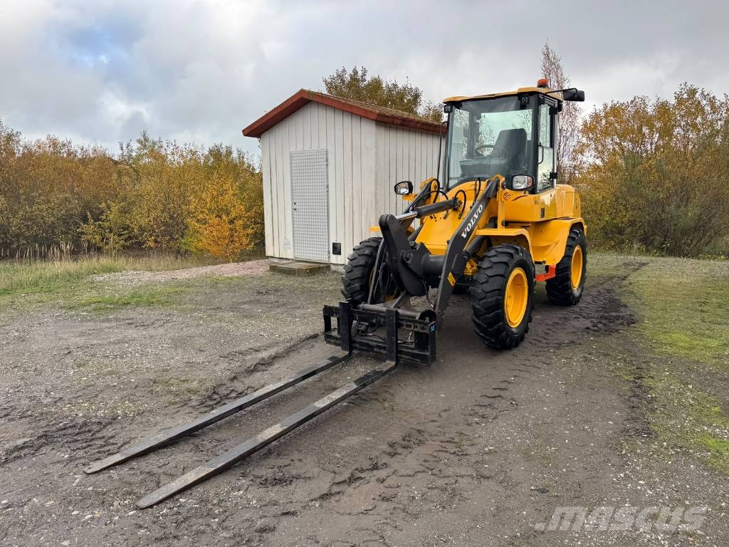 Volvo L 30 G Utovarivači na točkove