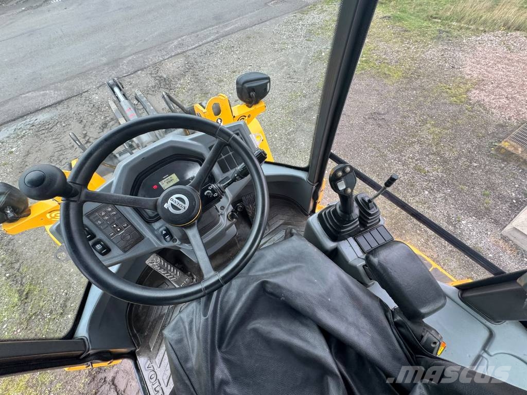 Volvo L 30 G Utovarivači na točkove