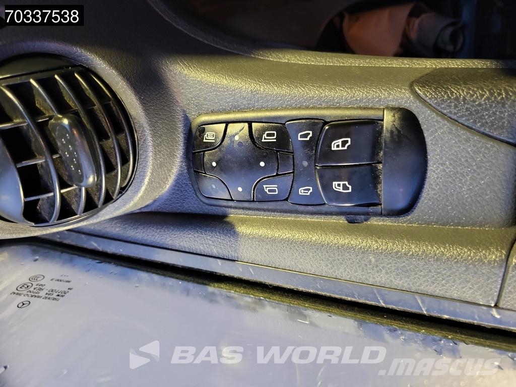 Mercedes-Benz Atego 1324 4X2 13t 6-Cylinder Engine Euro 6 Furgons