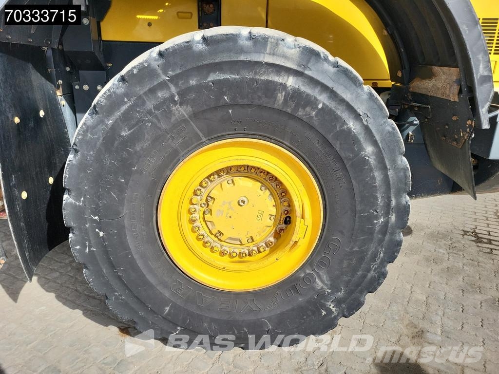 Komatsu WA500 -7 Kolesni nakladalci