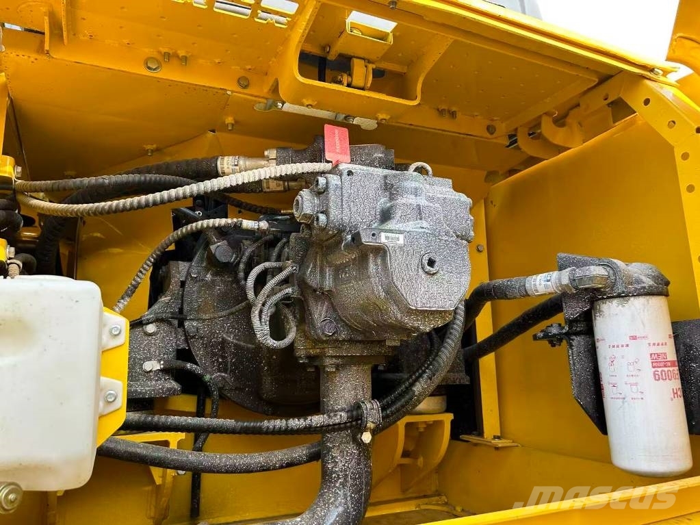 Komatsu PC 360-8MO Paletli ekskavatörler