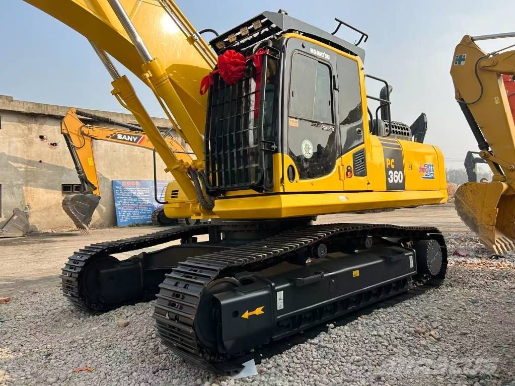 Komatsu PC 360-8MO Paletli ekskavatörler