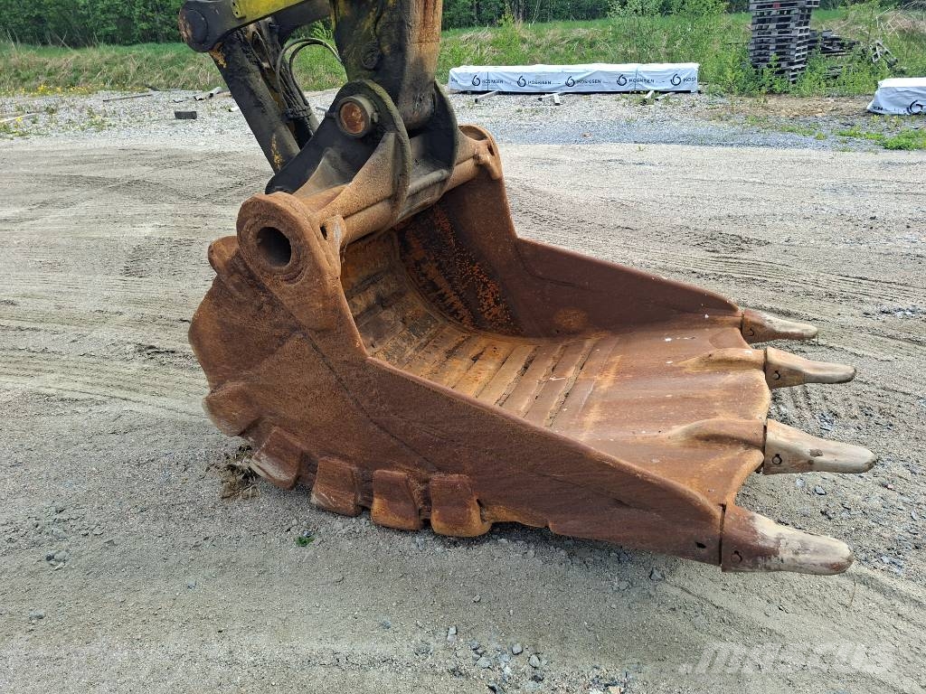 Komatsu 360 LC حفارات زحافة