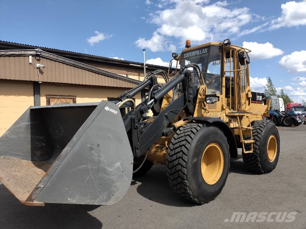 CAT IT18 F Hieno kone, pikakiinike,lisähydr. لوادر بعجل