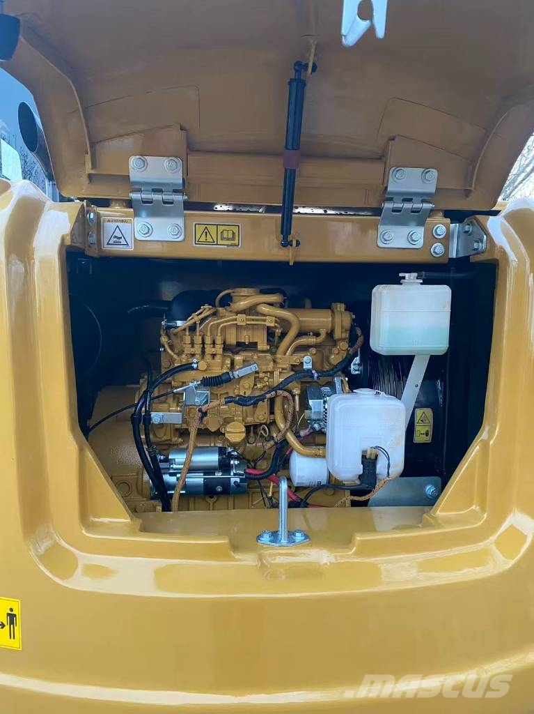 CAT 307 E2 Середні екскаватори 7т. - 12т.