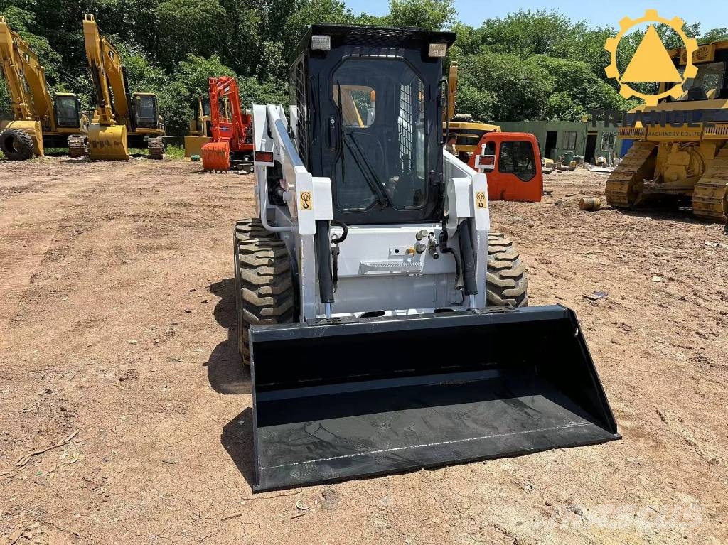 Bobcat S 350 لوادر انزلاقية التوجيه