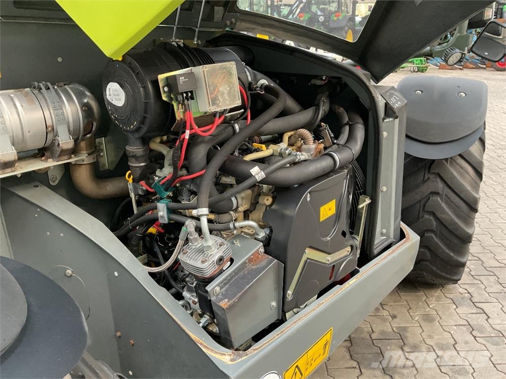 CLAAS Scorpion 6030 Varipower مناولات متداخلة
