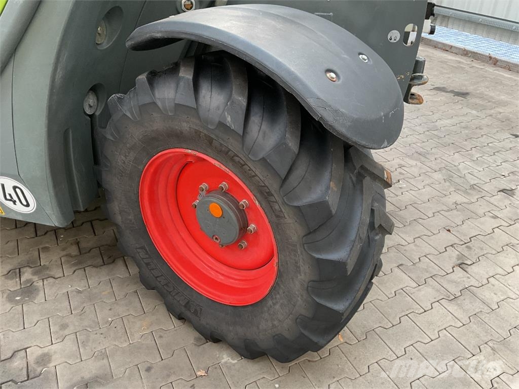 CLAAS Scorpion 6030 Varipower مناولات متداخلة