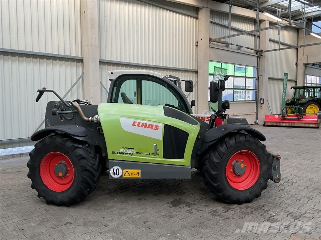 CLAAS Scorpion 6030 Varipower مناولات متداخلة