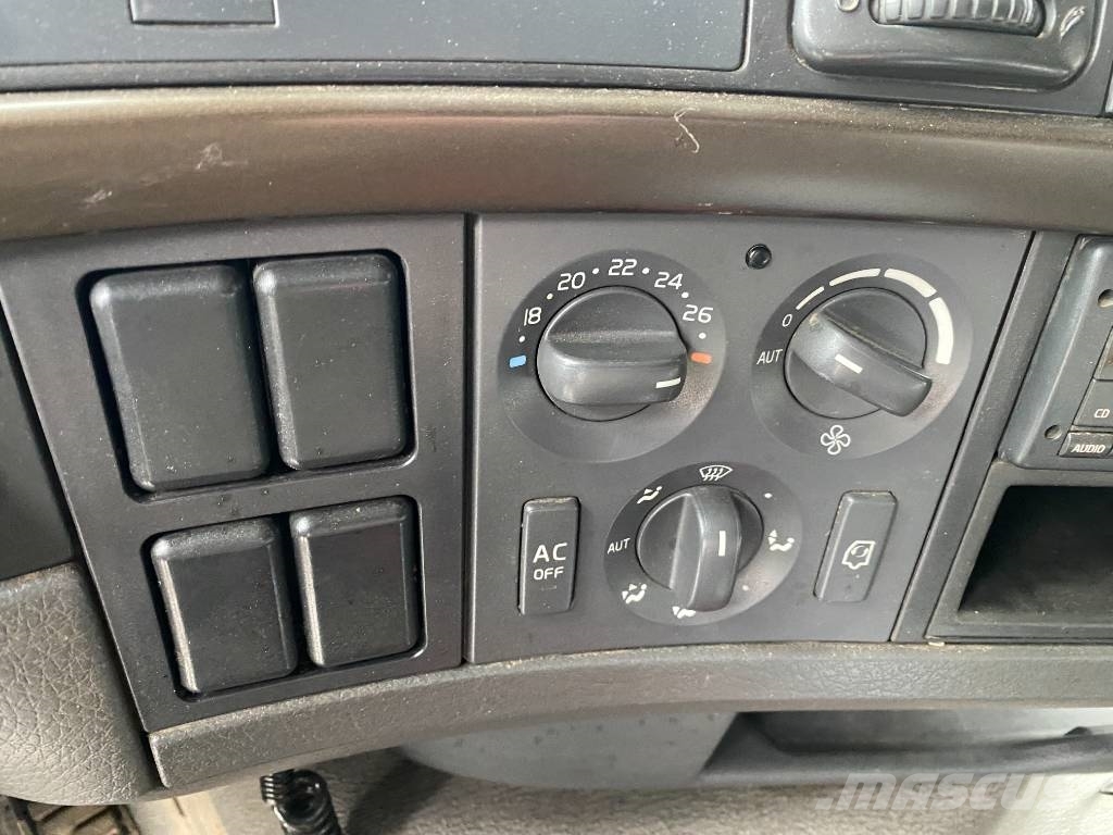 Volvo FH 660 RETARDER /DIEBOLT D2887 2017 endommagé Camiões de transporte de troncos