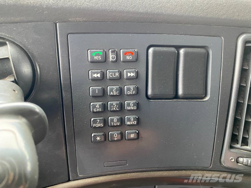 Volvo FH 660 RETARDER /DIEBOLT D2887 2017 endommagé Camiões de transporte de troncos