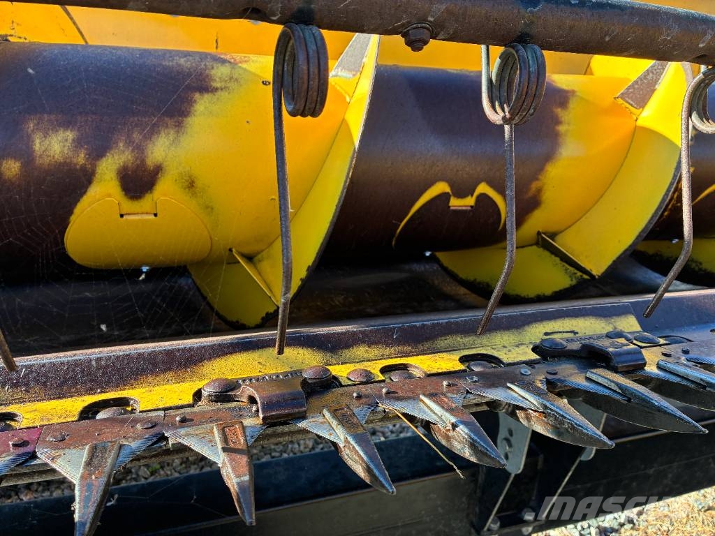 New Holland VariFeed VF 24 G1 Kombajnove hlavice