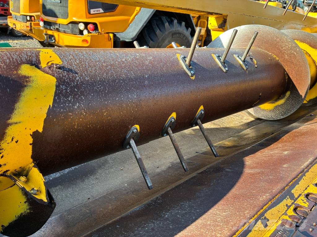 New Holland VariFeed VF 24 G1 Kombajnove hlavice