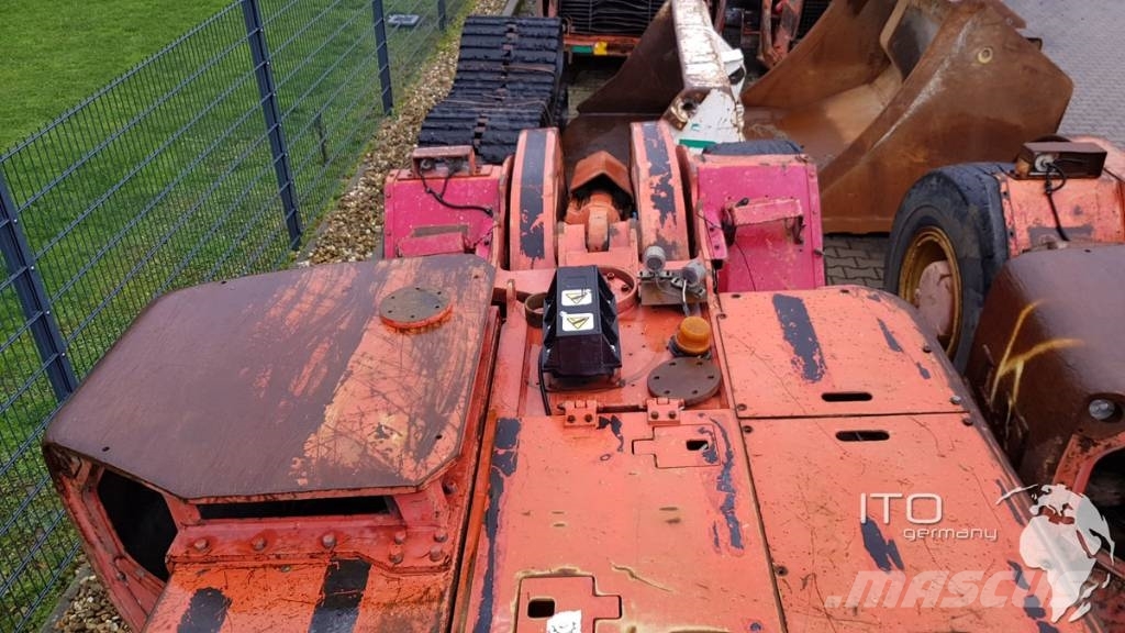 Sandvik LH 208 L Maanalaiset lastauskoneet