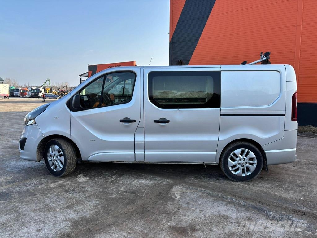 Opel VIVARO-B Vehículos de caha cerrada