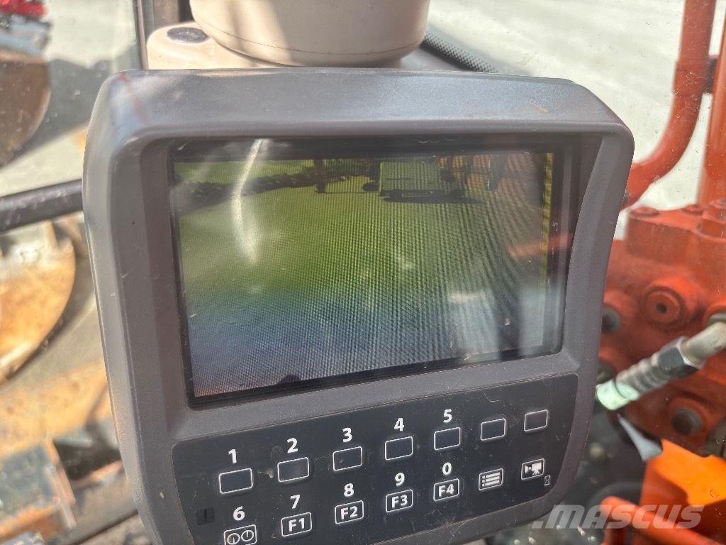 Hitachi ZX 85 US / Pyörittäjä, 2 kauhaa, 2 Telat, Ym! حفارات وسط 7 طن - 12 طن