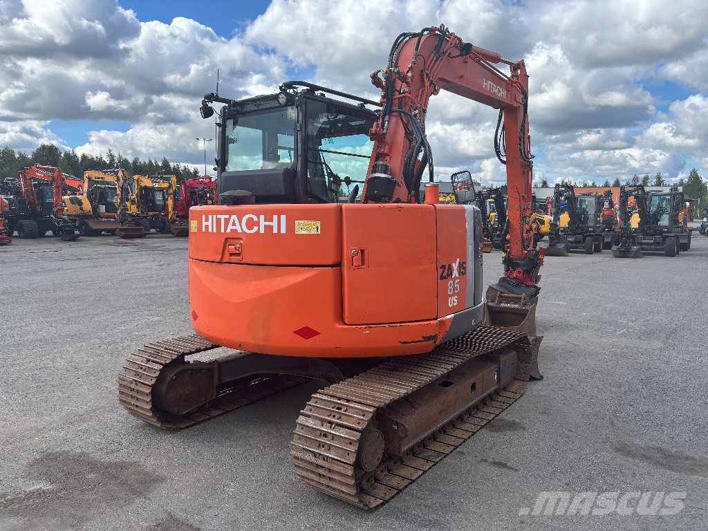 Hitachi ZX 85 US / Pyörittäjä, 2 kauhaa, 2 Telat, Ym! حفارات وسط 7 طن - 12 طن