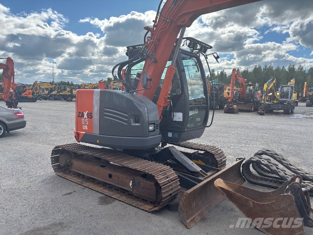 Hitachi ZX 85 US / Pyörittäjä, 2 kauhaa, 2 Telat, Ym! حفارات وسط 7 طن - 12 طن