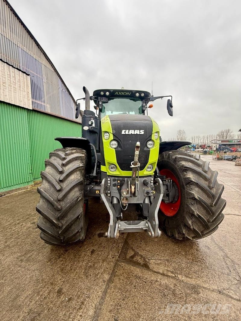 CLAAS Axion 920 트랙터