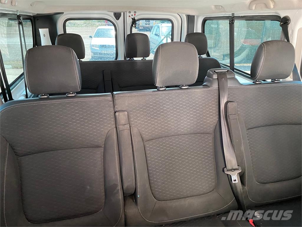 Opel Vivaro VIN 878 Mikroautobusai