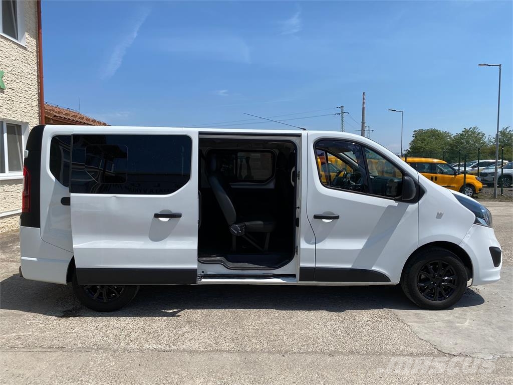 Opel Vivaro VIN 878 Mikroautobusai