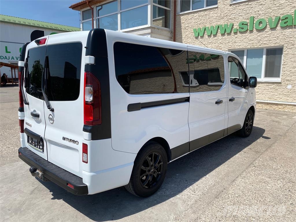 Opel Vivaro VIN 878 Mikroautobusai