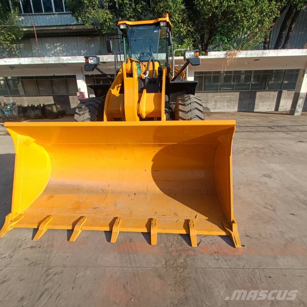 SDLG 956L Incarcator pe pneuri