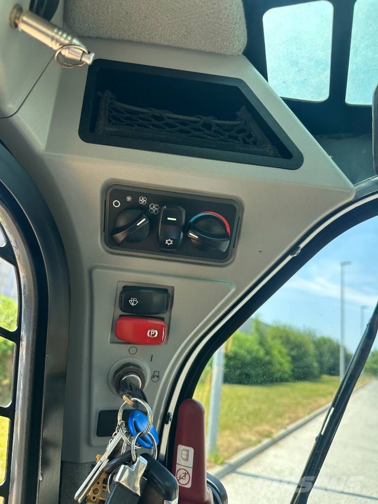 CAT 262 D Φορτωτάκια